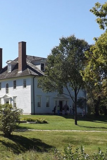 springhill luna grounds